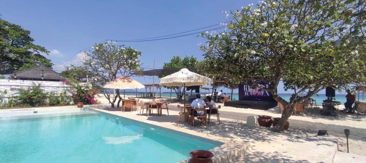 Bungalow Cafe Gili Beachfront Gili Meno Dış mekan fotoğraf