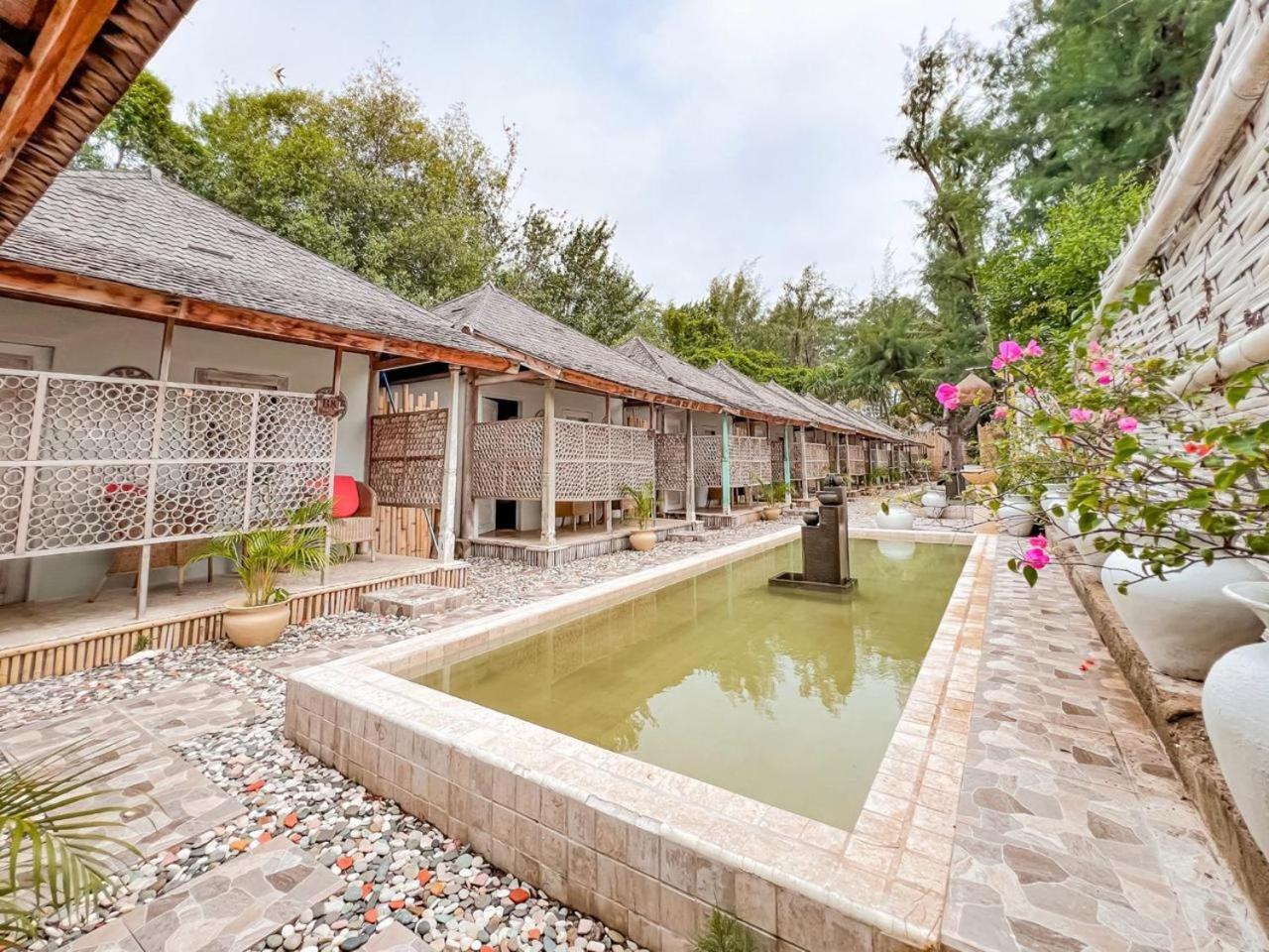 Bungalow Cafe Gili Beachfront Gili Meno Dış mekan fotoğraf
